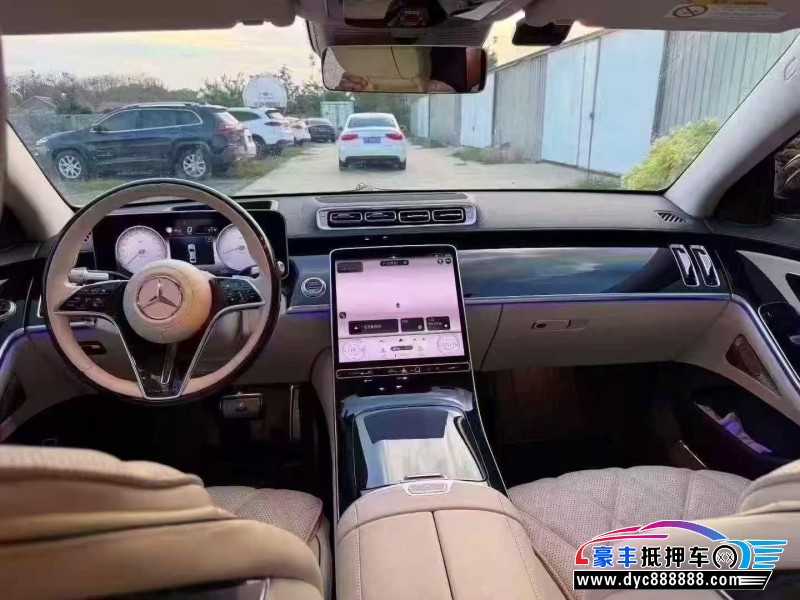 23年奔驰迈巴赫S级轿车抵押车出售