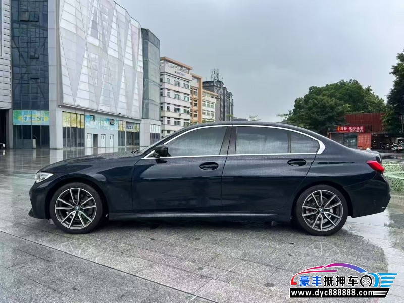 21年宝马3系轿车抵押车出售
