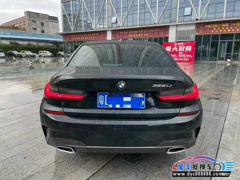 21年宝马3系轿车抵押车出售