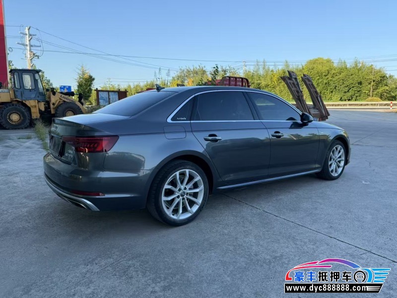 19年奥迪A4L轿车抵押车出售