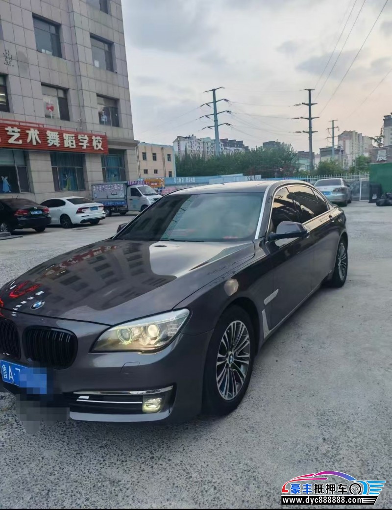 13年宝马7系轿车抵押车出售
