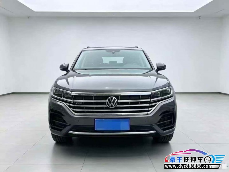 22年大众途锐轿车抵押车出售