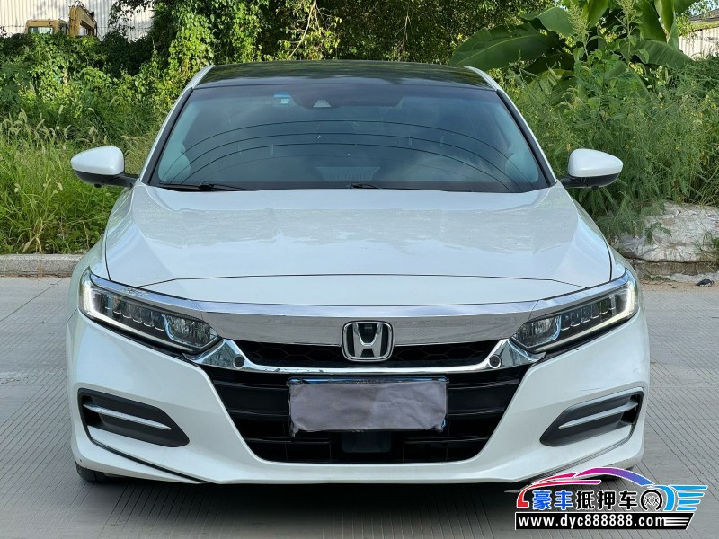 抵押车出售18年本田雅阁轿车