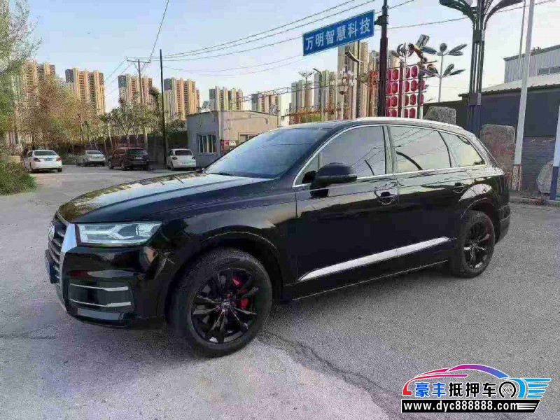 16年奥迪Q7轿车抵押车出售