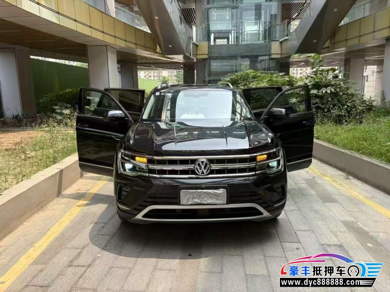 抵押车出售22年大众途昂SUV