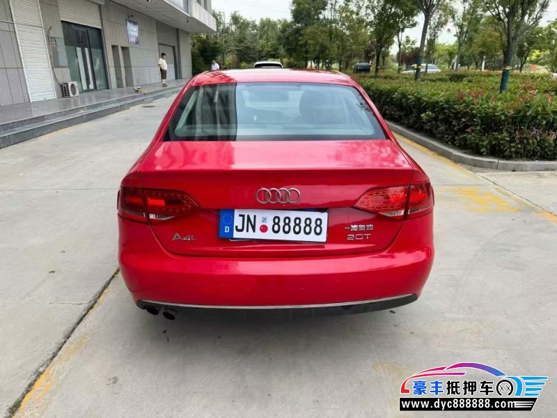 12年奥迪A4L轿车抵押车出售