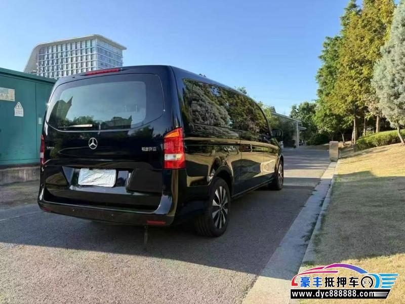 24年奔驰威霆轿车抵押车出售