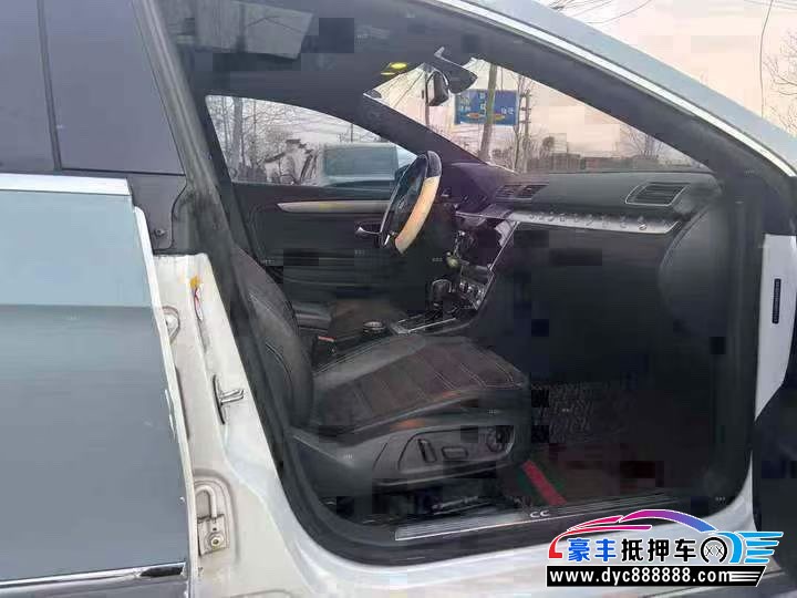 14年大众CC轿车抵押车出售