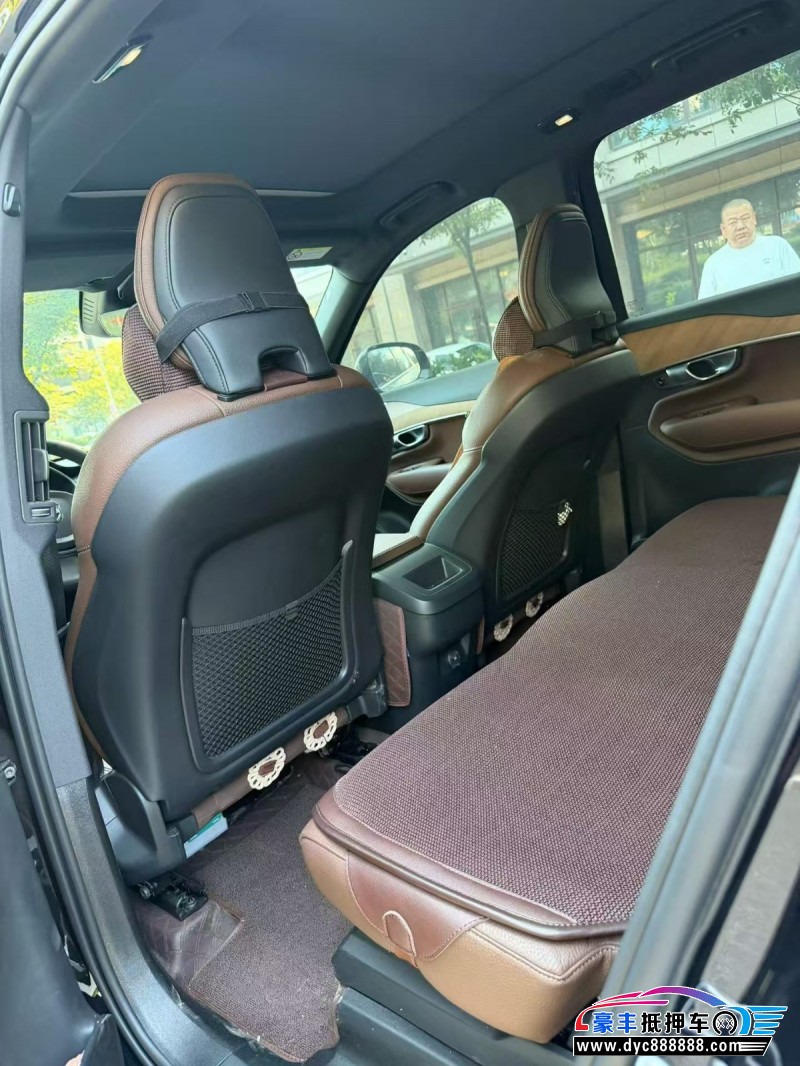 24年沃尔沃XC90轿车抵押车出售