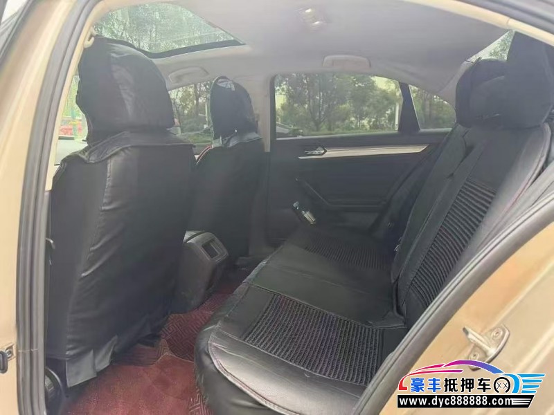 16年大众凌渡轿车抵押车出售