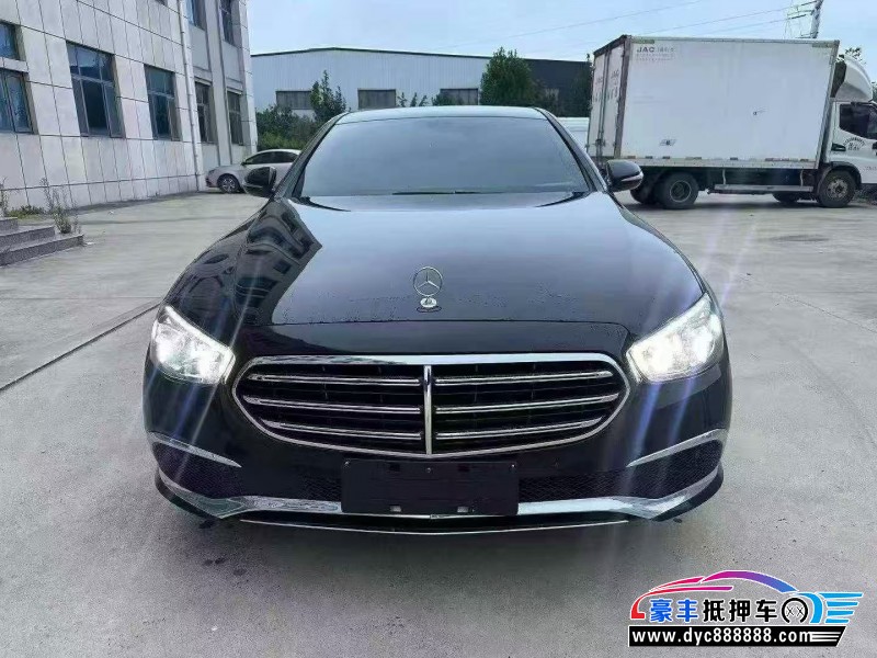 抵押车出售18年奔驰E轿车