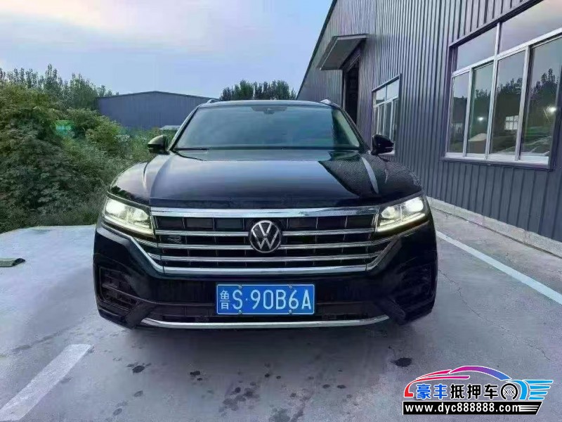 抵押车出售23年大众途锐SUV