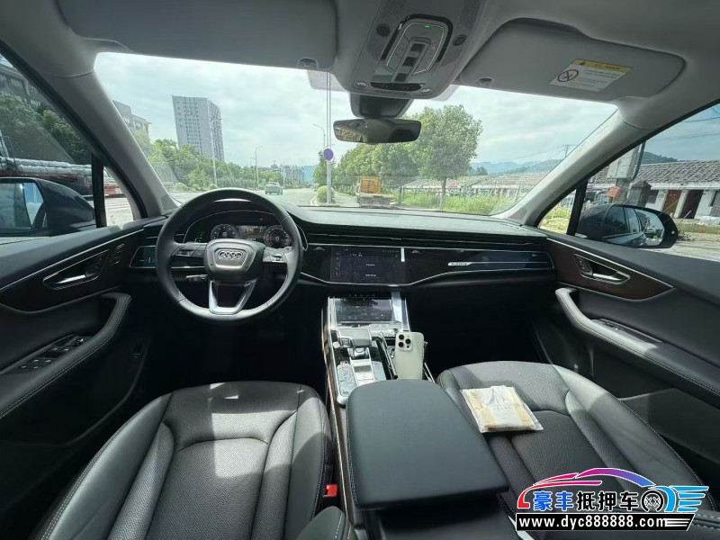 26年奥迪Q7轿车抵押车出售