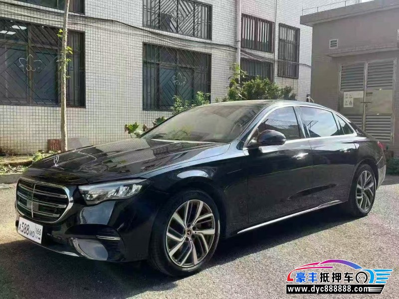 25年奔驰E轿车抵押车出售