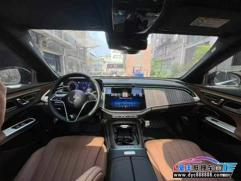 25年奔驰E轿车抵押车出售