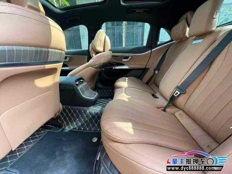 25年奔驰E轿车抵押车出售