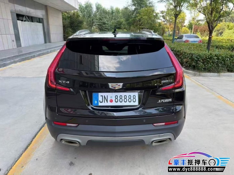 21年凯迪拉克XT4轿车抵押车出售