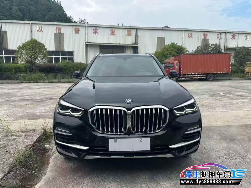 抵押车出售22年宝马X5轿车