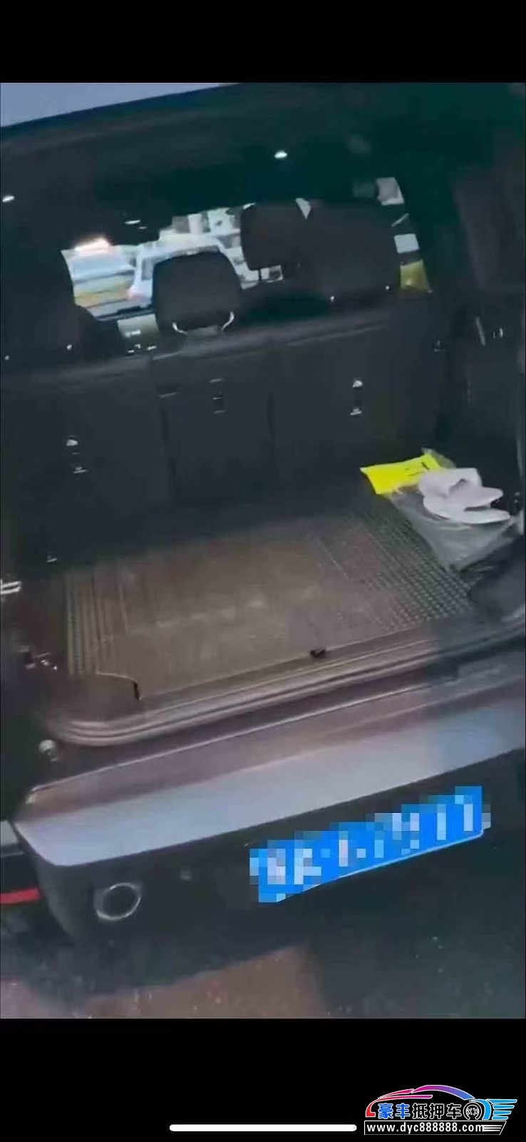 26年路虎卫士轿车抵押车出售