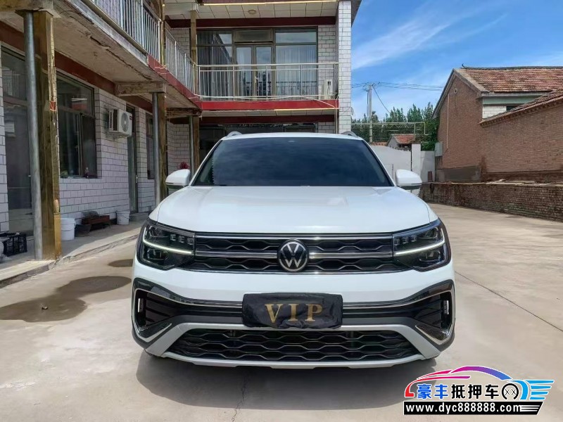 抵押车出售24年大众探岳轿车
