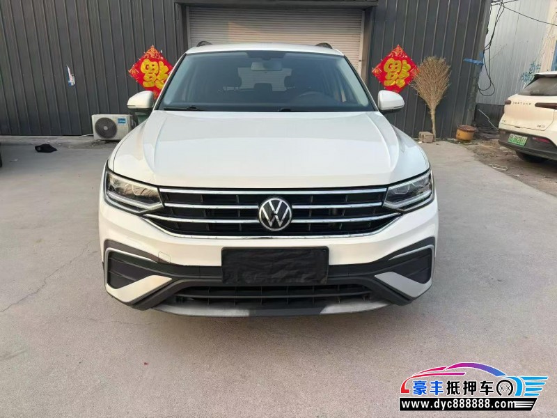 抵押车出售22年大众途观L轿车