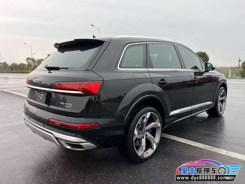 23年奥迪Q7轿车抵押车出售