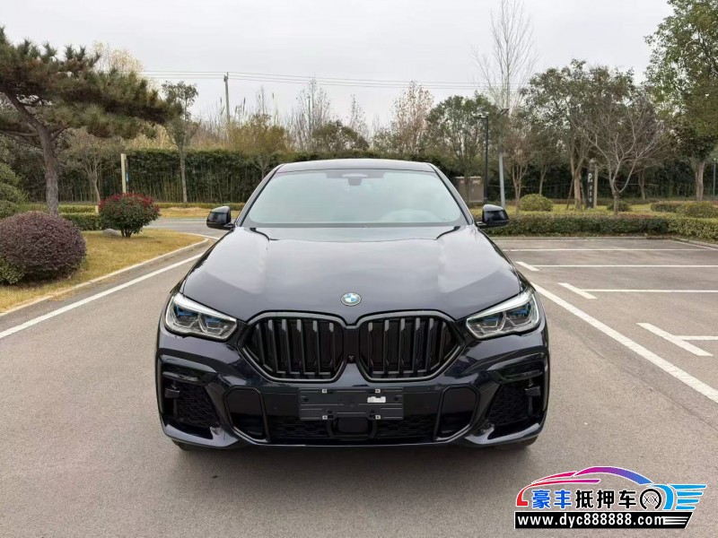抵押车出售22年宝马X6轿车