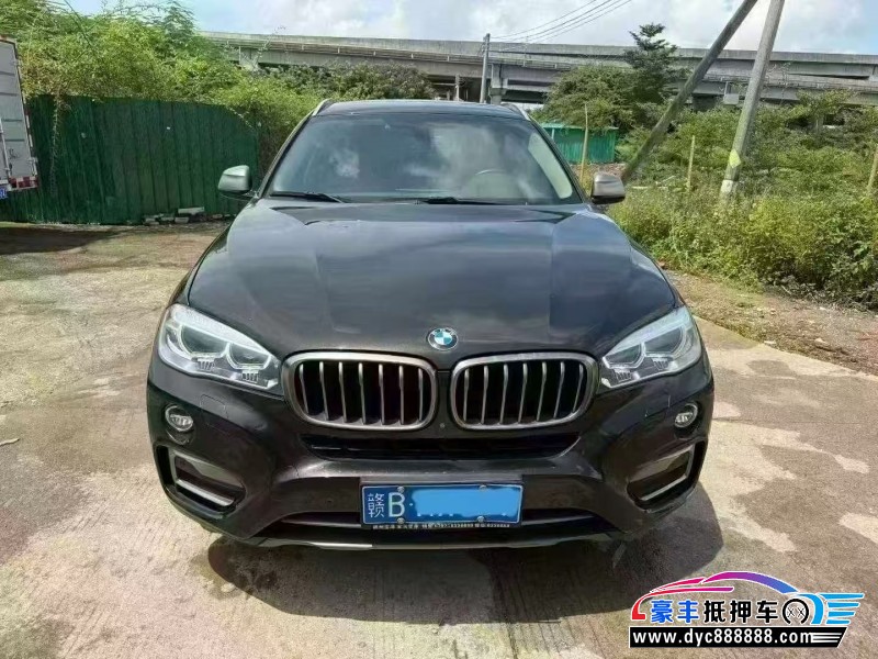 抵押车出售19年宝马X6轿车