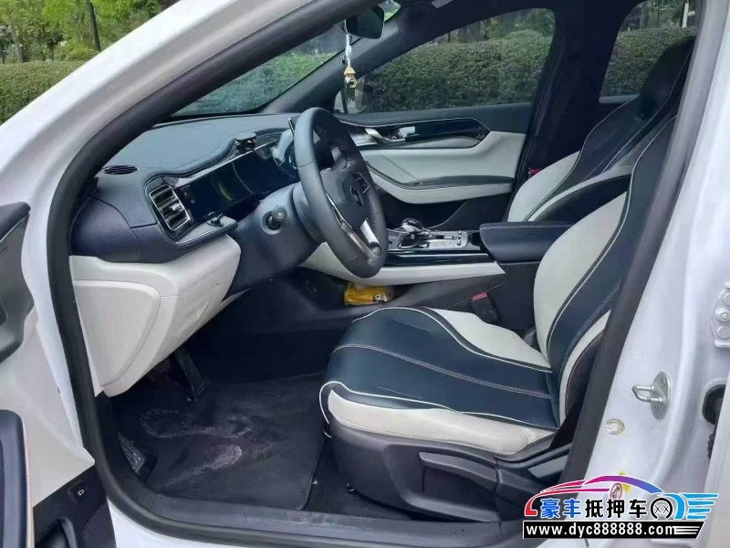 21年比亚迪秦轿车抵押车出售