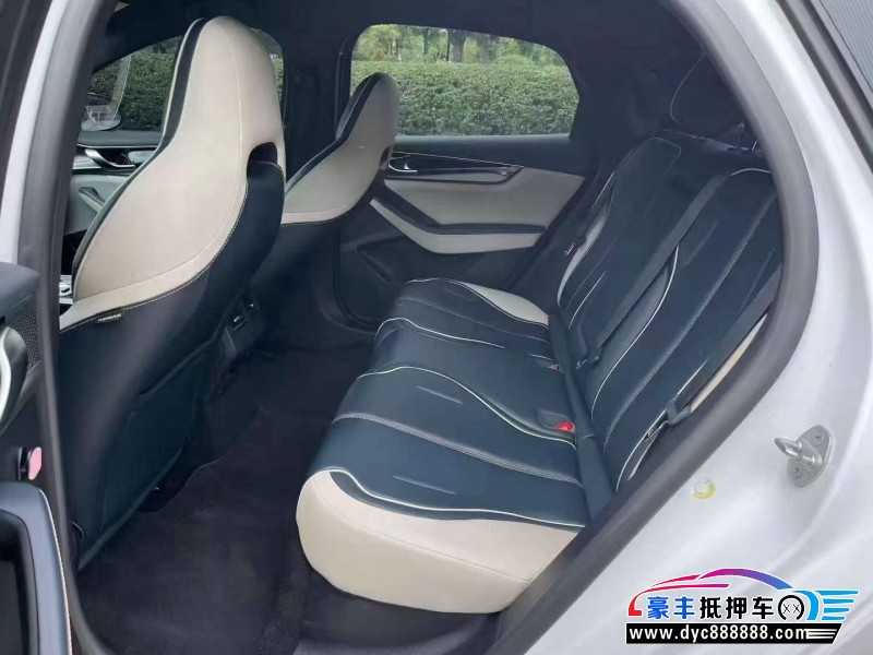 21年比亚迪秦轿车抵押车出售