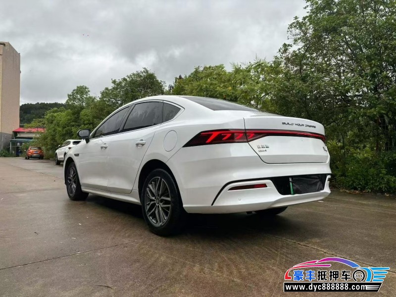 23年比亚迪秦轿车抵押车出售