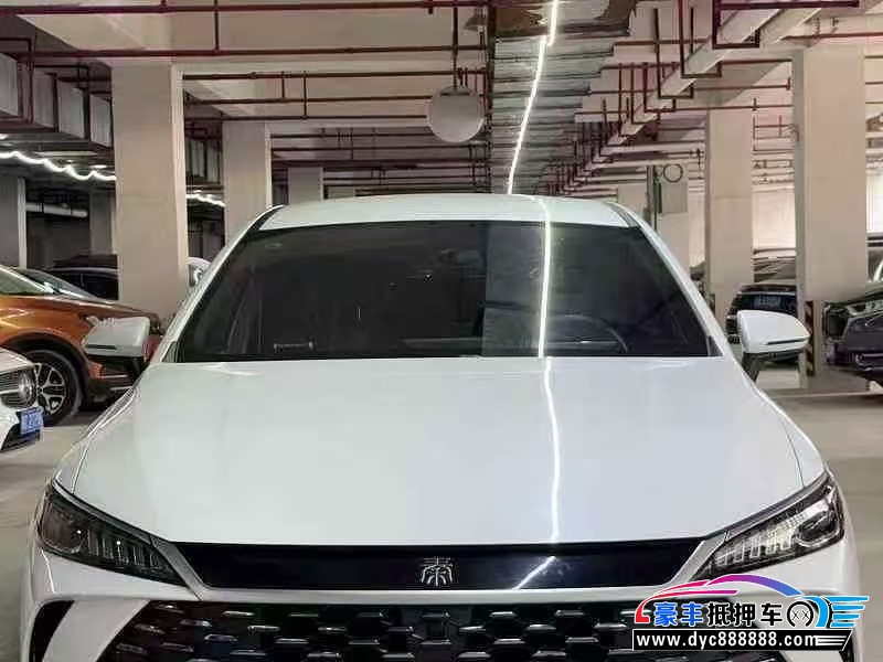 25年比亚迪秦轿车抵押车出售