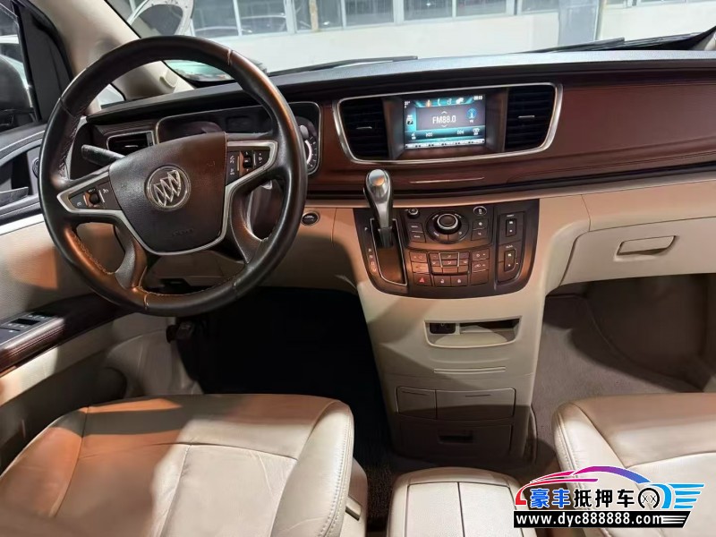 18年别克GL8轿车抵押车出售