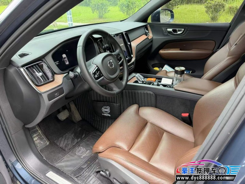 24年沃尔沃XC60轿车抵押车出售