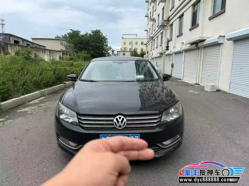 抵押车出售15年大众帕萨特轿车