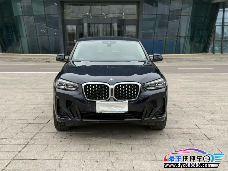 抵押车出售23年宝马X4轿车