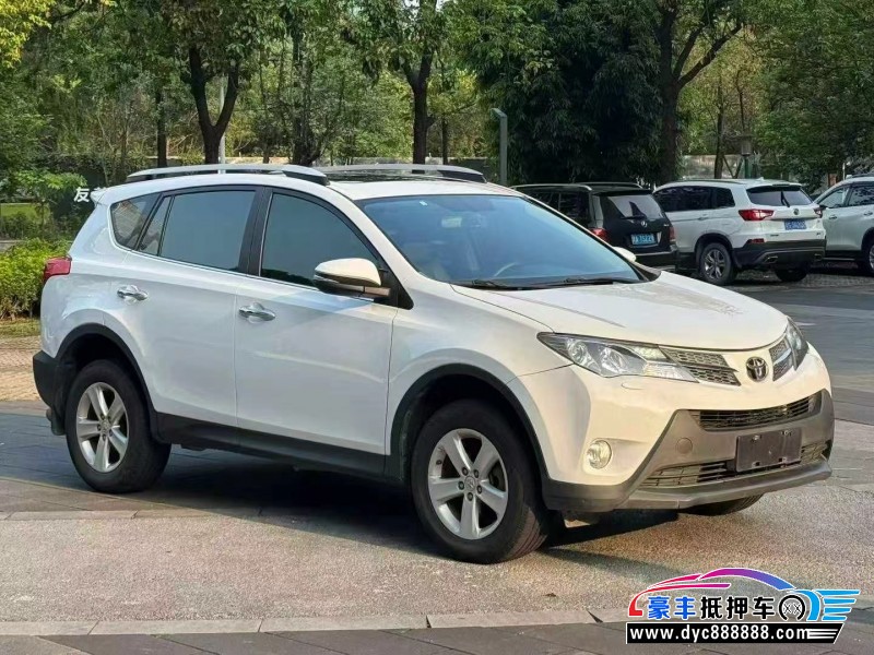 13年丰田RAV4轿车抵押车出售