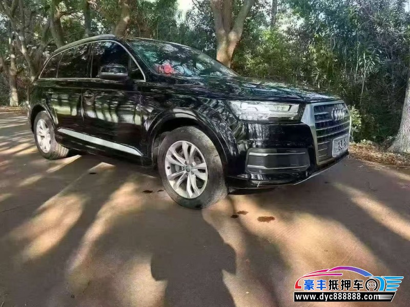19年奥迪Q7轿车抵押车出售
