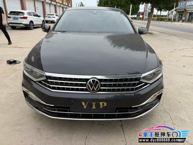 抵押车出售24年大众迈腾轿车