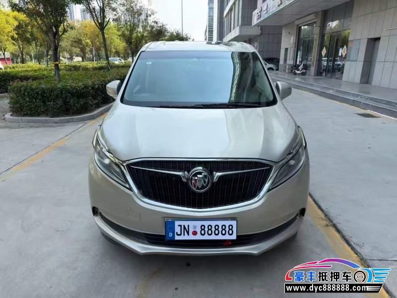 抵押车出售17年别克GL8轿车