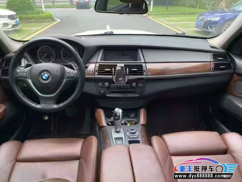 15年宝马X6轿车抵押车出售