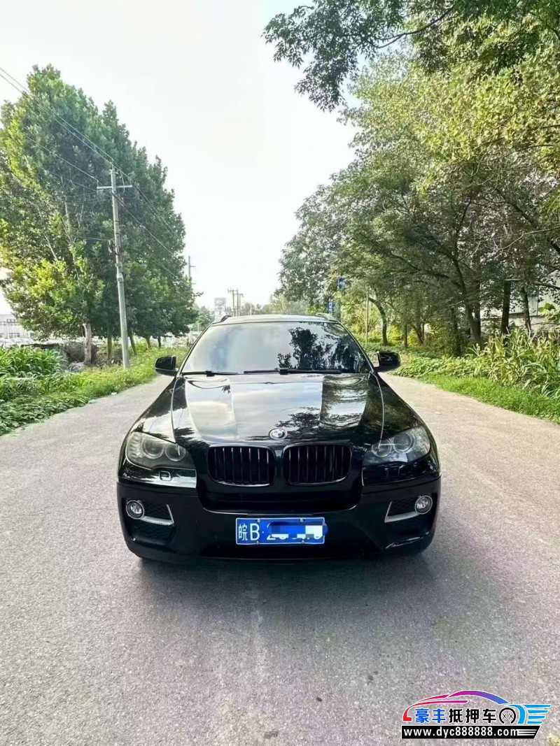 抵押车出售15年宝马X6轿车