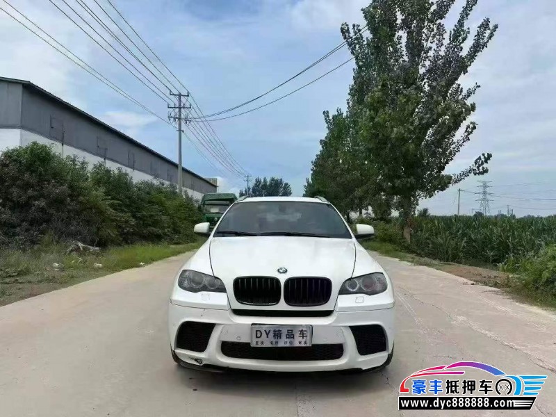抵押车出售14年宝马X6轿车