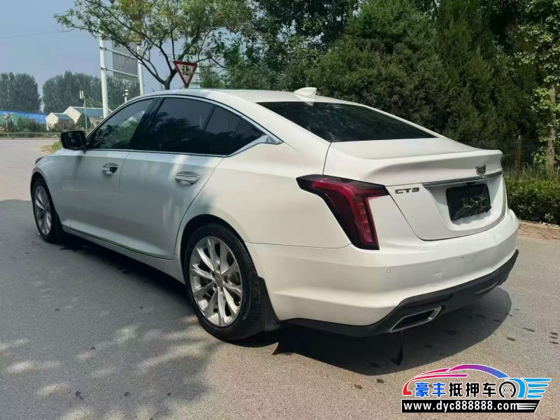 22年凯迪拉克CT5轿车抵押车出售