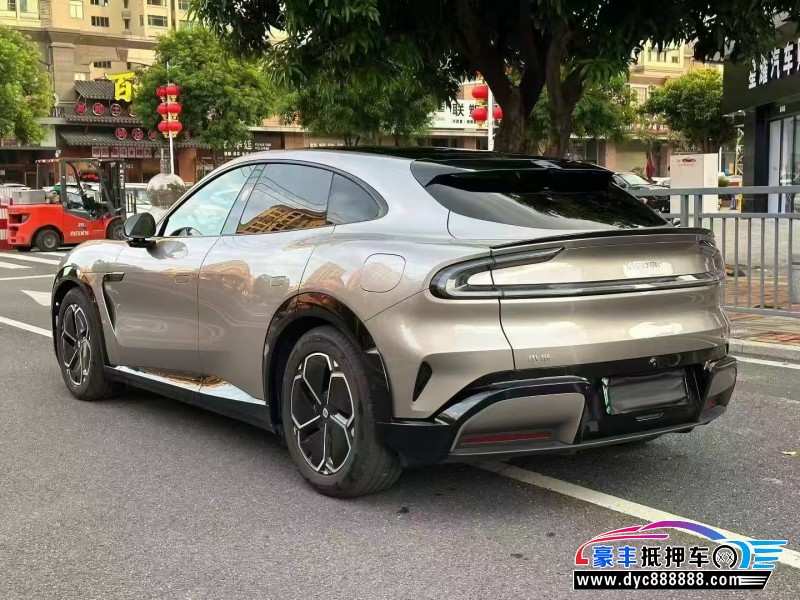 26年小米YU7轿车抵押车出售