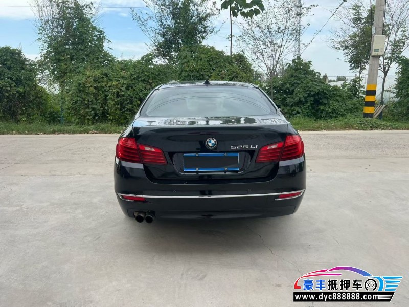 17年宝马5系轿车抵押车出售
