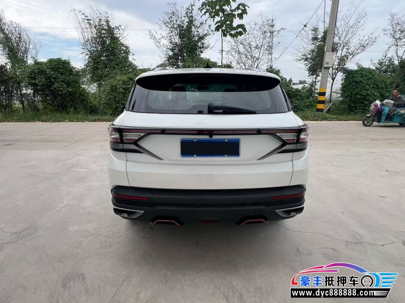 22年东风AX7轿车抵押车出售