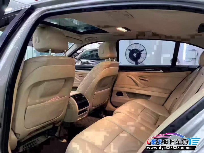 17年宝马5系轿车抵押车出售