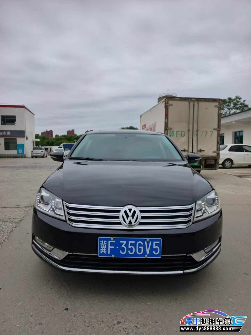 抵押车出售15年大众迈腾轿车