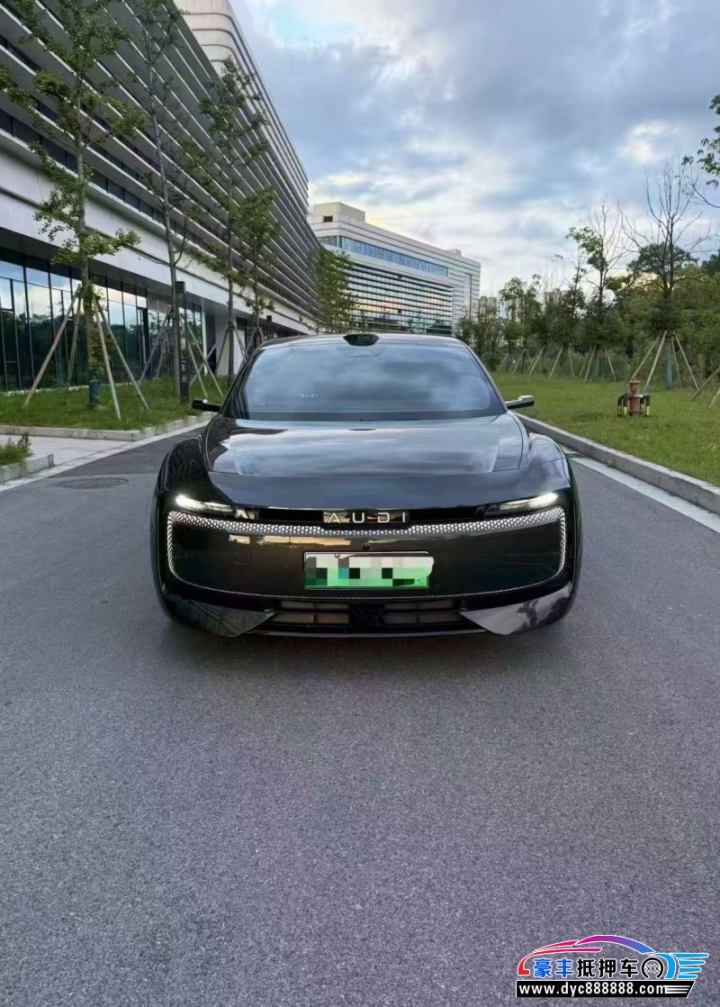 抵押车出售26年奥迪A5轿车